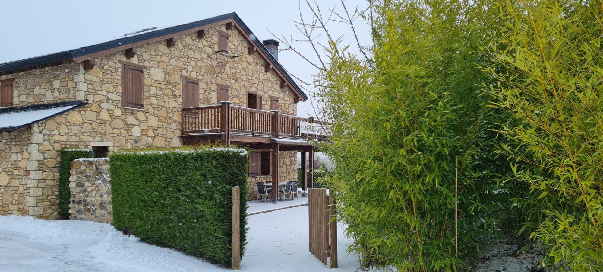 Casa Con Encanto, Jardin, Vistas Y Piscina Estavar Eksteriør billede